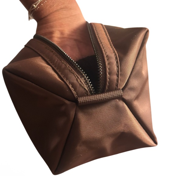 Burberry Hero NEW Toiletry Bag - Picture 4 of 4